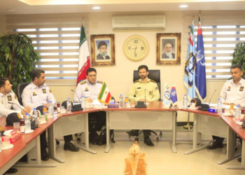 بازدید فرمانده یگان حفاظت سازمان بنادر و دریانوردی از بنادر استان بوشهر