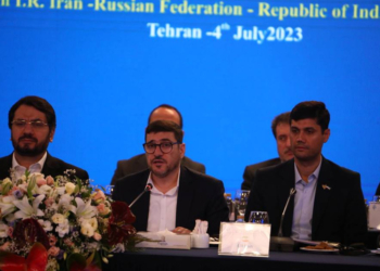 توسعه ظرفیت لجستیک کانتینری بنادر ایران تا ظرفیت 9.5 میلیون TEU/ پروژه عظیم اتصال بندر چابهار به شبکه ریلی کشور در دستورکار/ اعلام پروژههای توسعه زیرساخت فیزیکی در کریدور شمال-جنوب