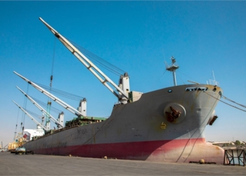 افزایش 87 درصدی ترانزیت کالا در بنادر شرق هرمزگان/ صادرات بیش از 41 هزار تن از انواع کالای نفتی از این بنادر