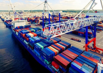 افزایش تجارت کانتینری توسط چین و روسیه نرخ حمل کانتینر را بالا می‌برد