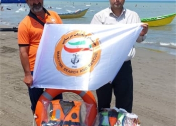 تجهیز همیاران ناجی در سواحل مازندران به وسایل امداد و نجات دریایی