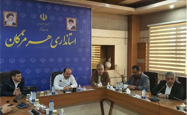دست پُر اداره ‌کل بنادر هرمزگان در دور دوم سفر رییس جمهوری/ آغاز عملیات اجرایی اراضی موسوم به 2400 هکتاری بندر شهید رجایی در این سفر/ اولویت دولت سیزدهم در توسعه معیشت؛ تقویت اقتصاد مردمی است