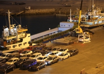 رشد 66 درصدی ترانزیت نفتی و غیر نفتی در بنادر غرب استان هرمزگان/ ترانزیت بیش از 47 هزار دستگاه خودرو از بندرلنگه به آسیانه میانه و عراق