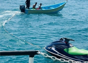 نجات جان سرنشین شناور تفریحی توسط گروه امداد و نجات دریایی بندر نوشهر