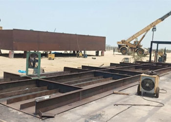 پیشرفت ۷۰ درصدی ساخت سه فروند رمپ و اسکله شناور در بندر جاسک/افزایش یک میلیون تنی ظرفیت بندرگاه با الحاق سازه‌های جدید