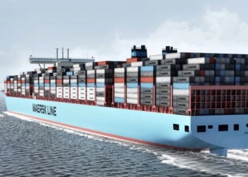 یکی از بزرگرین کشتیهای کانتینری جهان در بندر دمام