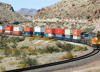 بحران آب کانال پاناما را مجبور به استفاده از صنعت حمل‌و‌نقل ریلی کرد