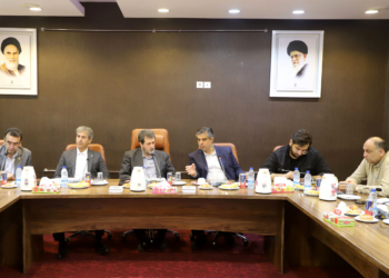 شرق هرمزگان نیازمند فعالیت‌ های توسعه‌ای دریایی و بندری است