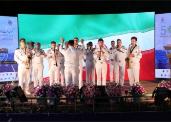 با حضور وزیر راه و شهرسازی از دریاییان نمونه کشور قدردانی شد؛ اسامی 40 دریایی نمونه در سال 1402