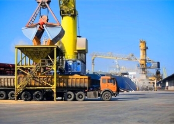 تخلیه و بارگیری بیش از ۱۷ میلیون تن کالا در بندر امام