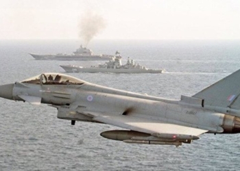 پشتیبانی هوایی انگلیس از کشتی‌های حامل غلات اوکراین در دریای سیاه