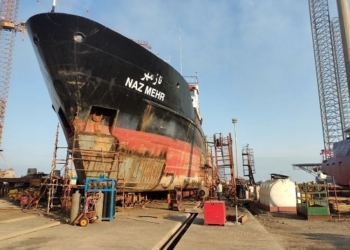 جوان سازی شناور ۲۸۰۰ تنی در مجتمع کاسپین شرکت صدرا