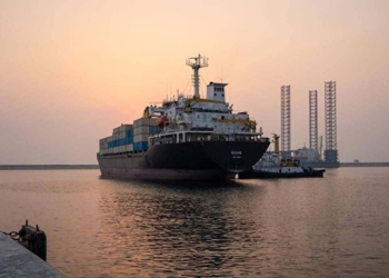 سرمایه‌گذاری ۳۷۰۰ میلیارد ریالی گروه کشتیرانی در تجهیز بندر عسلویه/ تخلیه و بارگیری ۱۸۰۰۰ تی‌ای‌یو کانتینر تا پایان سال ۱۴۰۲ در بندر پارس