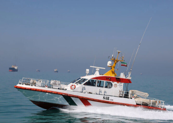 نجات ۴۴٣ دریانورد در آب های هرمزگان/ ارائه ۵٧ مورد خدمات پزشکی به دریانوردان