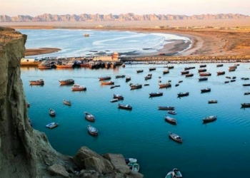 ابلاغ سیاست‌ های کلی توسعه دریا محور از سوی رهبر انقلاب