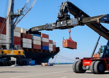 افزایش فعالیت‌های کانتینری کشتیرانی جمهوری اسلامی ایران در بندر شهید بهشتی چابهار