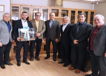 تقدیر انجمن کشتیرانی از «مهرداد معین‌‌انصاری»