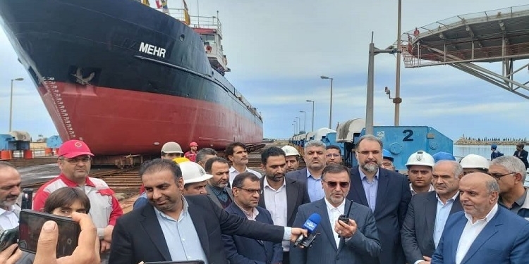 کشتی کانتینری یخچالی کشتیرانی دریای خزر به آب انداخته شد