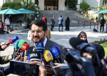 بهره برداری و آغاز عملیات اجرایی ۴۰ هزار میلیارد تومان پروژه در بندر چابهار