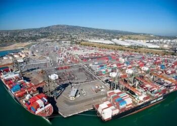 دلیل انتشار آمار نادرست تخلیه و بارگیری کالا در بنادر کشور چیست؟