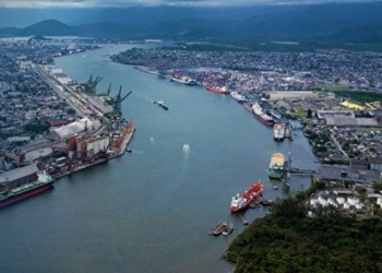 سرمایه‌گذاری ۲۰۰ میلیون دلاری امارات برای توسعه بندر سانتوس برزیل