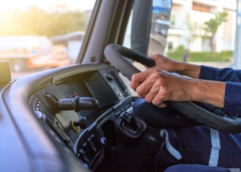 شکل‌گیری یک رویه خطرناک در بین رانندگان کامیون