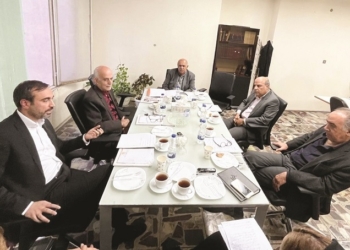 لغزیدن در بازار پرپیچ‌وخم بیمه