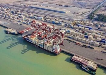 پهلوگیری کشتی حامل ۶۶ هزار تن گندم در بندر امام خمینی(ره)