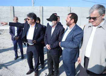 بازدید استاندار بوشهر از پروژه احداث چهار پست اسکله رمپ در بندر دیر / ظرفیت تخلیه و بارگیری در بندر دیر توسعه می‌یابد