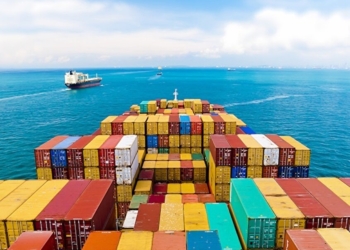 جابه‌جایی ۲۸ میلیون کانتینر توسط ۶ هزار کشتی در سال ۲۰۲۳