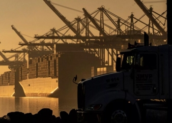 رابطه افزایش ارزش سهام شرکت‌های کشتیرانی و ناآرامی دریای سرخ