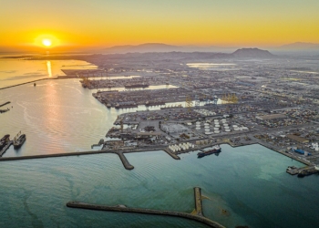 رتبه بنادر ایران در بین بنادر جهان چند است؟