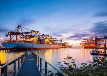 به دنبال یک قانون جذاب