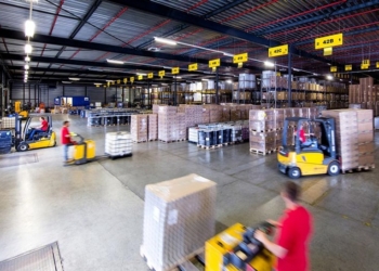 افتتاح دو انبار بارانداز در استان یزد