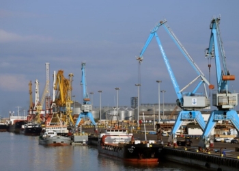 لزوم توسعه زیرساخت‌های بندری و لجستیکی در دریای خزر