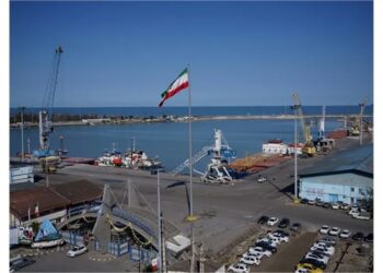 کانال دستری بندر نوشهر به لایروبی نیاز دارد