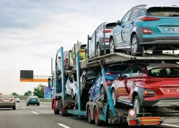 خودروهای وارداتی در دست دلالان