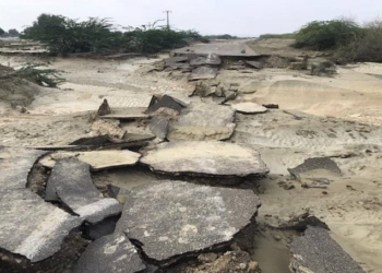 خسارت سیل به راه‌های سیستان و بلوچستان