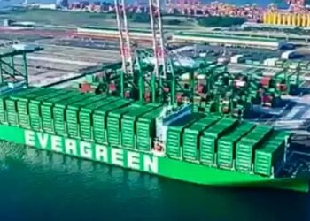 نخستین دستگاه جذب کربن در جهان روی کشتی کانتینری Neopanamax نصب می شود