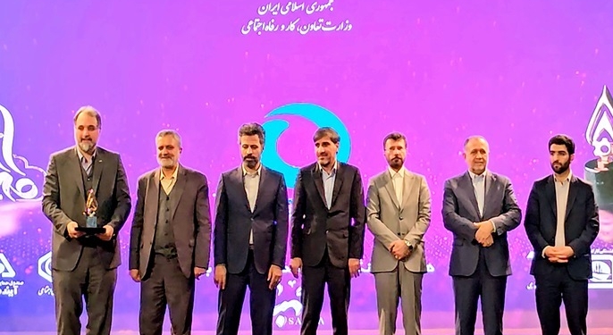 کسب «تندیس زرین» بنگاه‌های برتر و بهره‌ور توسط کشتیرانی دریای خزر