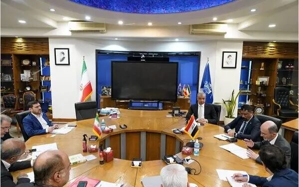 تاکید بر اجرای لایروبی اروندرود و شناورسازی مغروقه ها ​