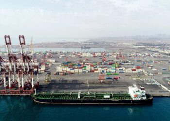 تخلیه و بارگیری بیش از 2 میلیون تُن کالا در بنادر شرق هرمزگان