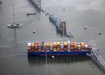 تلاش مالک کشتی دالی برای جبران خسارت