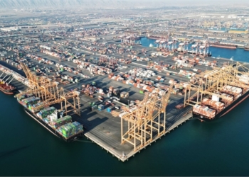 ثبت بالاترین رقم عملیات کانتینری طی شش سال گذشته در بندر شهید رجایی/ تدوین راهبردهای سال 1403 هم‌راستا با سیاست‌های 9‌گانه حمل‌و‌نقل دریایی/ افزایش 27 درصدی ترانزیت خارجی در بخش کانتینری