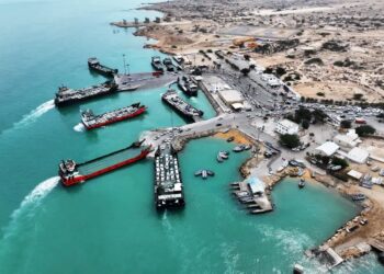 ثبت بیش از سه میلیون سفر دریایی در هرمزگان تا 10 فروردین ماه 1403