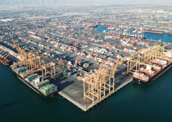 ثبت بیشترین عملیات کانتینری بندر شهید رجایی طی شش سال گذشته / افزایش 27 درصدی ترانزیت خارجی در بخش کانتینری