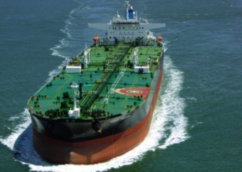 کاهش ۵۰ درصدی نرخ حمل روزانه تانکر‌های نفتی