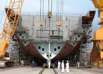 تولید داخلی ۲ شناور خدماتی