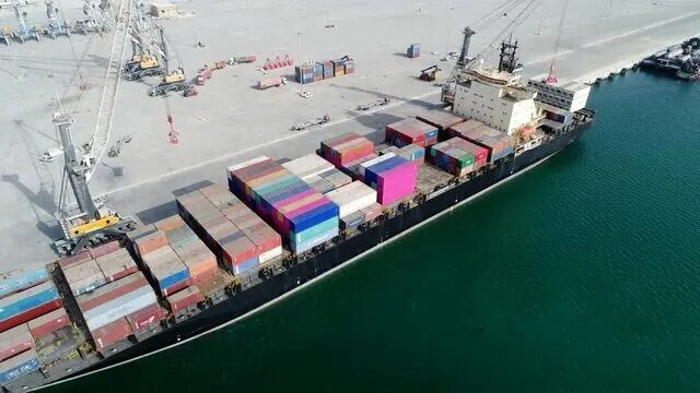 حوزه لجستیکی و حمل ونقل دریایی می تواند موقعیت خوبی برای ایران فراهم کند