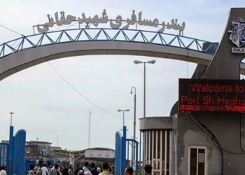 ساعت حرکت شناورهای مسیر قشم و هرمز به حالت عادی برگشت